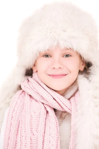 Fille heureuse en chapeau d'hiver — Photo