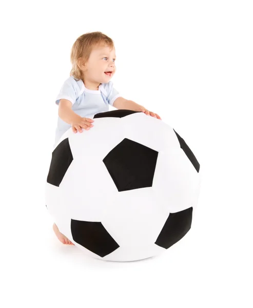 Bayi laki-laki dengan bola sepak — Stok Foto