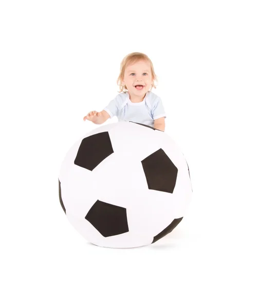 Menino com bola de futebol — Fotografia de Stock