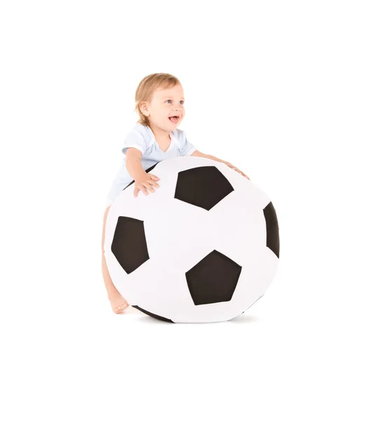 Bébé garçon avec ballon de football — Photo