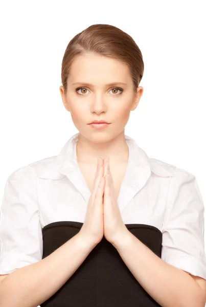 Молящаяся девочка-подросток — стоковое фото