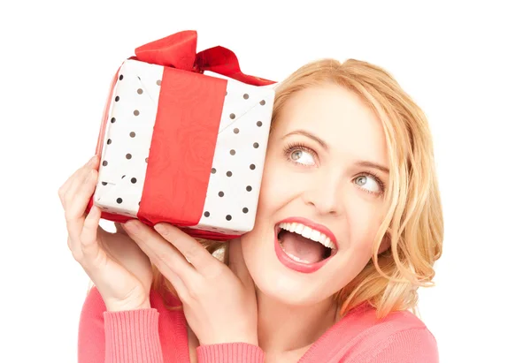 带礼品盒的快乐女人 免版税图库图片