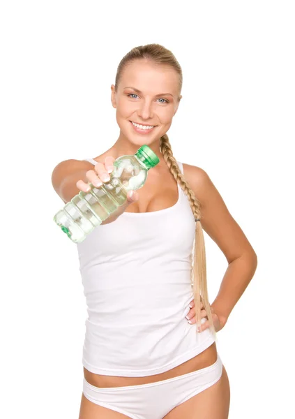 Belle femme avec bouteille d'eau — Photo