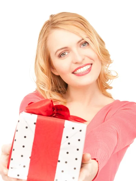 Mujer feliz con caja de regalo Fotos de stock