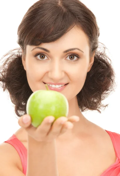 Giovane bella donna con mela verde — Foto Stock