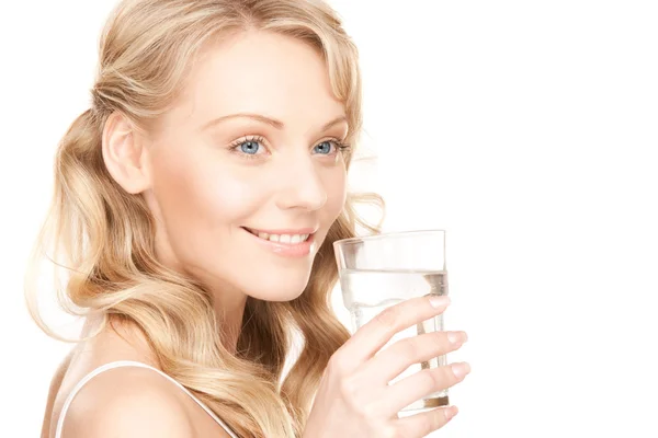 Hermosa mujer con vaso de agua — Foto de Stock