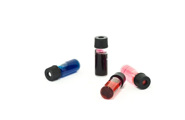Injektionsflaskor med färgad vätska — Stockfoto