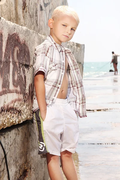 Young boy posing on vacation day — Stock Photo, Image