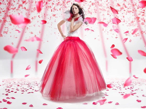 Belleza Dama Con Escamas Rosas —  Fotos de Stock