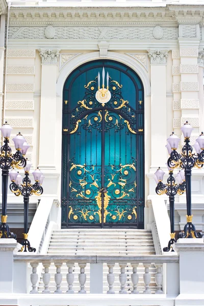 stock image Nice door of The Grand Palace of Thailand