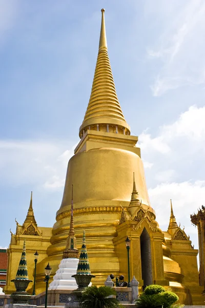 古代の黄金の仏塔 — ストック写真