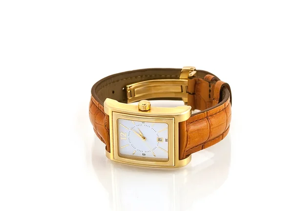 Złoty zegarek z paskiem ze skóry — Zdjęcie stockowe