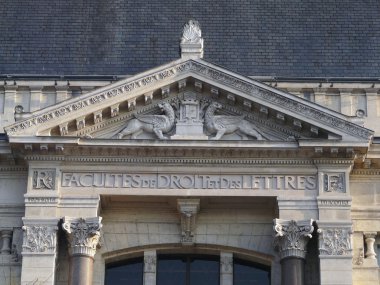 Faculté de Lettre s de Lyon