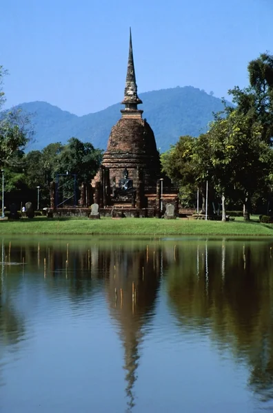 Ruiny świątyni buddyjskiej — Zdjęcie stockowe