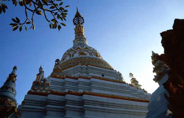 Пагода буддийского храма — стоковое фото