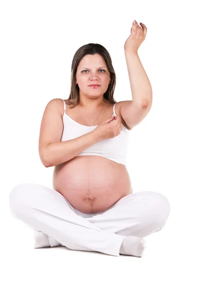 ผู้หญิงตั้งครรภ์ฝึกโยคะ — ภาพถ่ายสต็อก