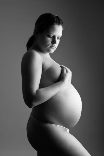 Naakte vrouw zwanger — Stockfoto