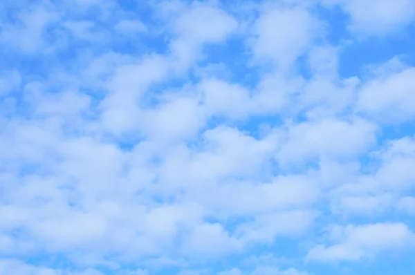 De lucht met wolken — Stockfoto
