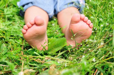 Child's feet clipart