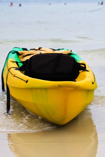 Yellow Kayak — Stock Photo, Image