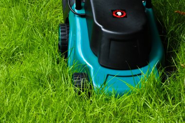 Lawn mover (frontsdie, uncut) clipart