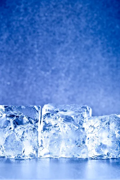 Fresco blu ghiaccio cubi sfondo — Foto Stock
