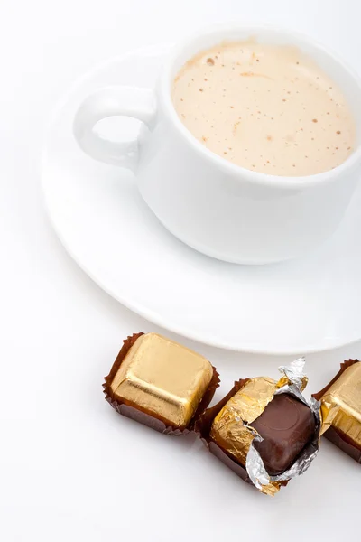 Cappucino-Kaffee mit Schokolade — Stockfoto