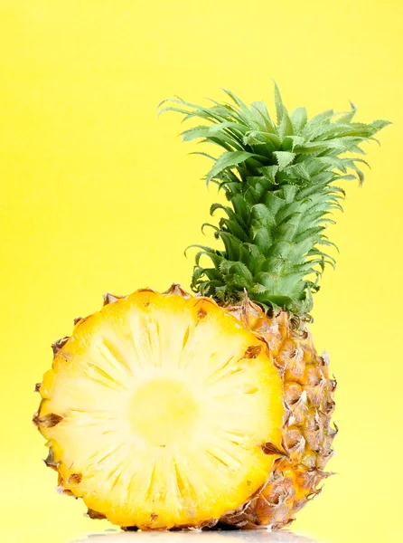 Ananas frukt och skiva — Stockfoto