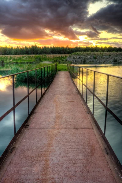 녹슨 철 다리 — 스톡 사진