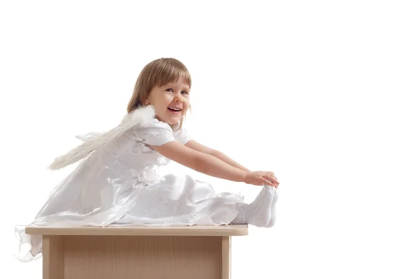 台座の上の天使の女の子 — ストック写真