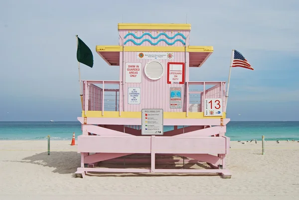 Pink Lifeguard Stand — Stock Photo, Image