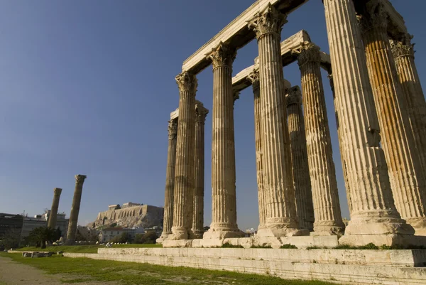 Ruiny chrámu olympia v Aténách, Řecko — Stock fotografie