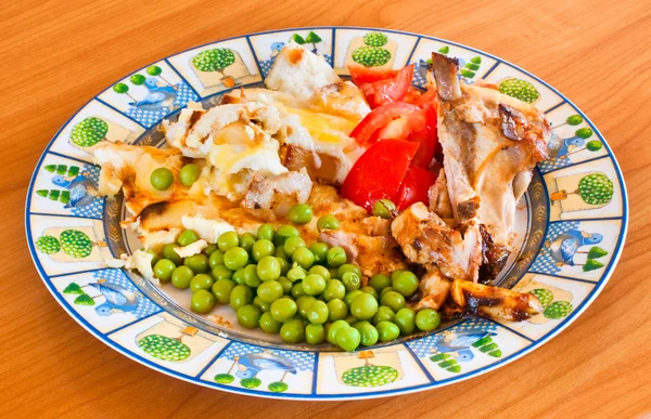 Arrosto di maiale con guarnire — Foto Stock