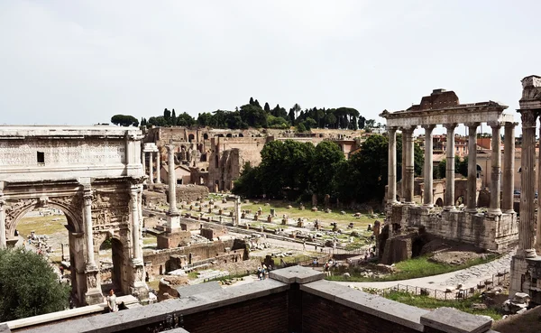 Die Ruinen des römischen Forums. Italien — Stockfoto