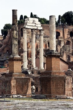 Roma Forumu kalıntıları. İtalya