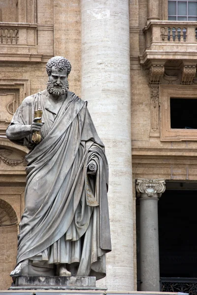 Sculpture of St. Peter — Stock Photo, Image