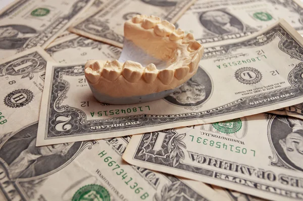Стоматологические расходы — стоковое фото