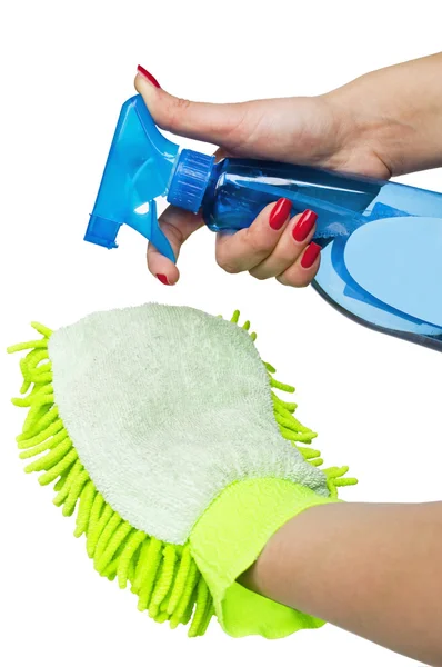 Kvinnlig hand innehav sprayflaska och duster — Stockfoto