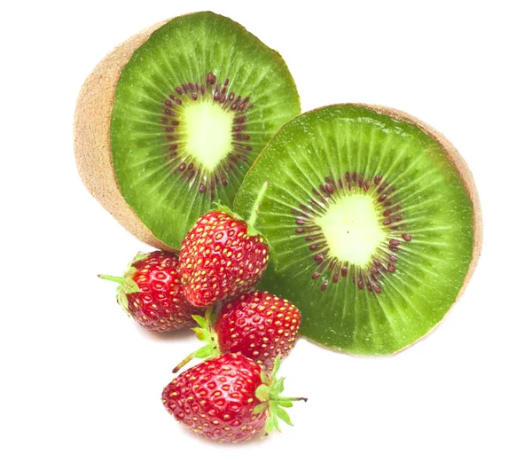 Kiwi y fresa. Está aislado sobre fondo blanco . —  Fotos de Stock