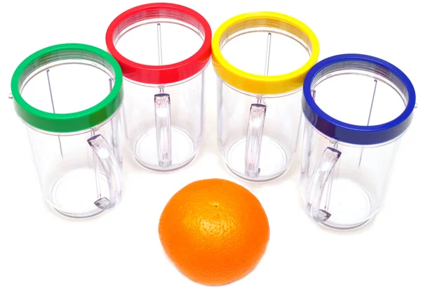 Taze portakal ve boş suyu cam — Stok fotoğraf