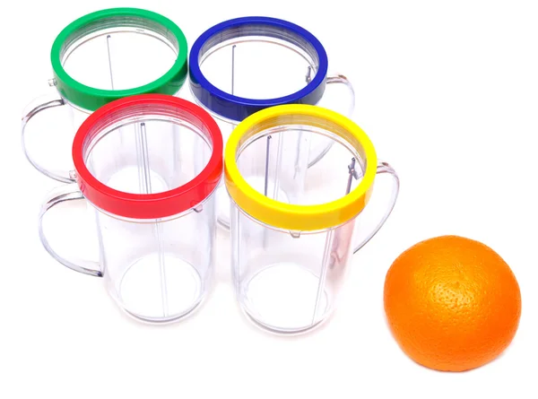 Taze portakal ve boş suyu cam — Stok fotoğraf