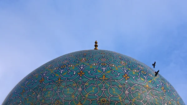 Kupol i moskén i isfahan — Stockfoto