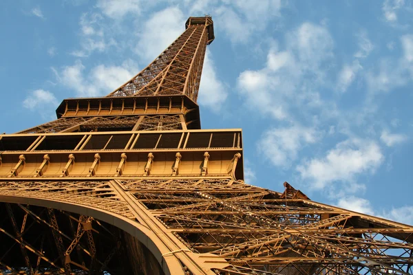 Eiffel tower landskap skott — Stockfoto
