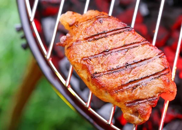 Carne alla griglia — Foto Stock