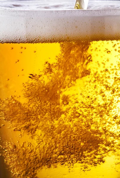 Nalewania piwa — Zdjęcie stockowe