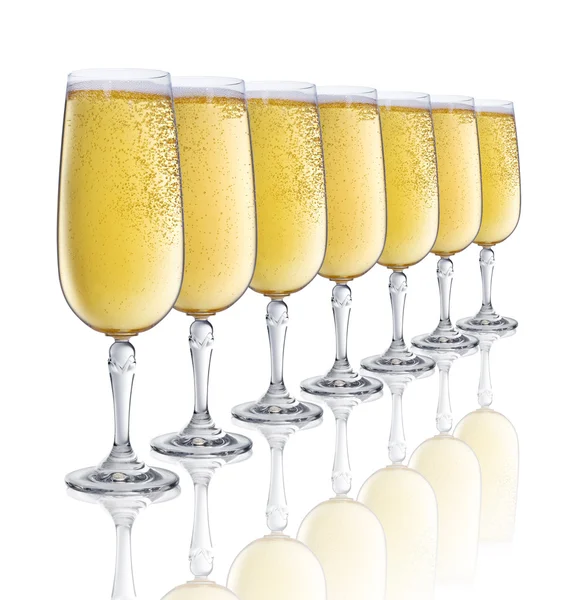Siedem kieliszków szampana — Zdjęcie stockowe