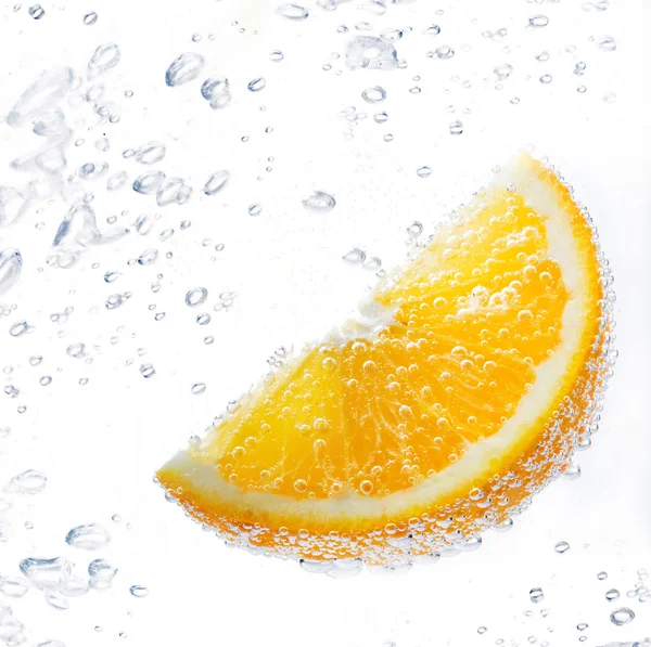 Orange is in water — Stock Photo, Image