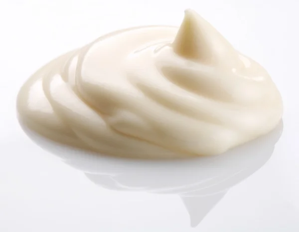 Handvoll Mayonnaise auf weißem Hintergrund — Stockfoto