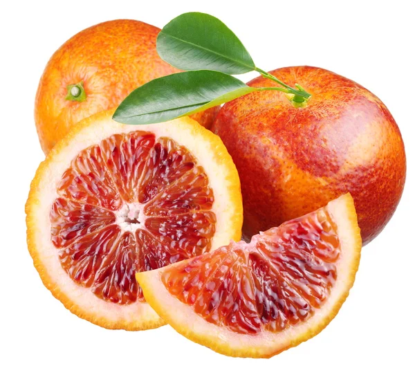 Beyaz zemin üzerine kırmızı Sicilyalı portakal — Stok fotoğraf