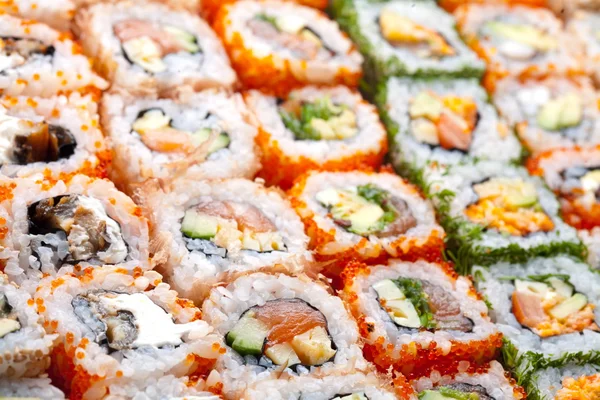 Sushi y rollos — Foto de Stock